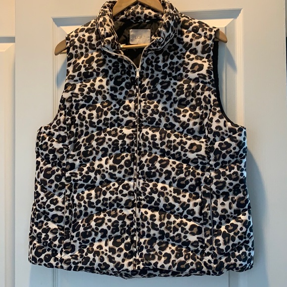 LOFT Jackets & Blazers - Loft Animal Print Vest size Large